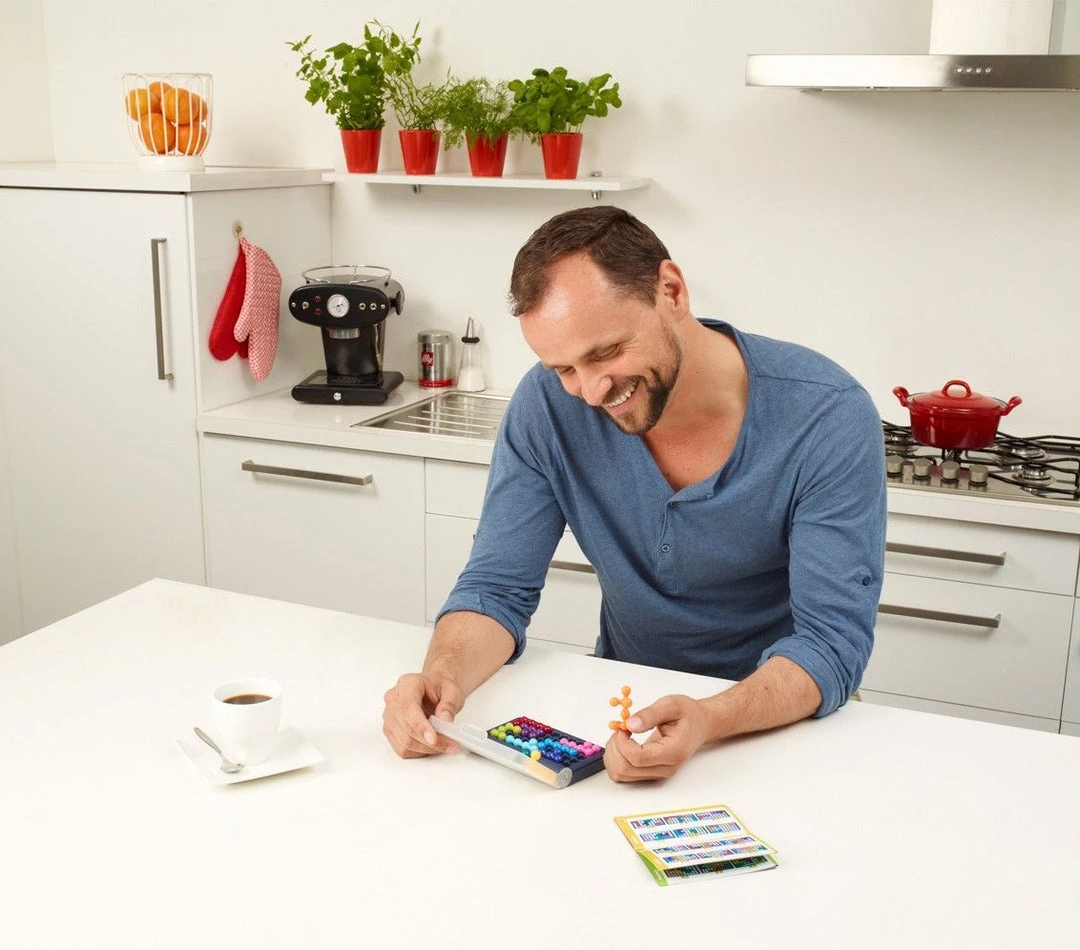 Board Games Smart Games: IQ Fit 6 Board Games Smart Games: IQ Fit