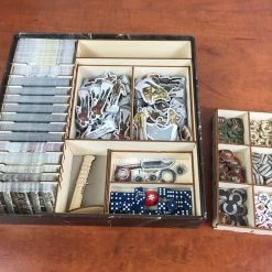 The Broken Token Broken Token - Undead Winter Organizer (for Dead Of Winter)