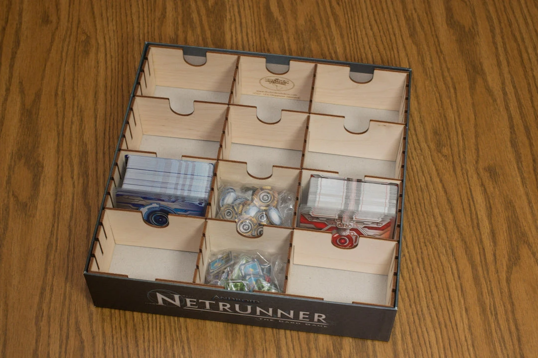 The Broken Token Broken Token - Sleeved Card Game Organizer 1 The Broken Token Broken Token - Sleeved Card Game Organizer