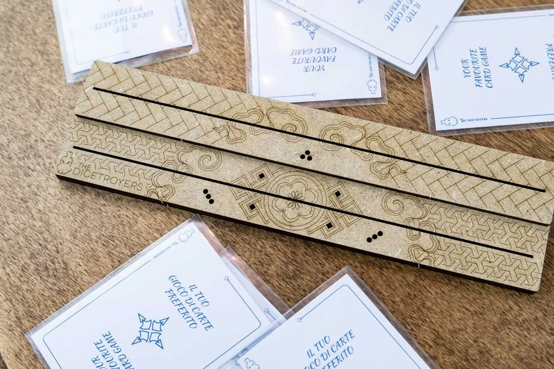 The Dicetroyers - Pick And Play Card Holder: Cherry Version – Double Row (Italy Import) 5 The Dicetroyers - Pick And Play Card Holder: Cherry Version – Double Row (Italy Import)