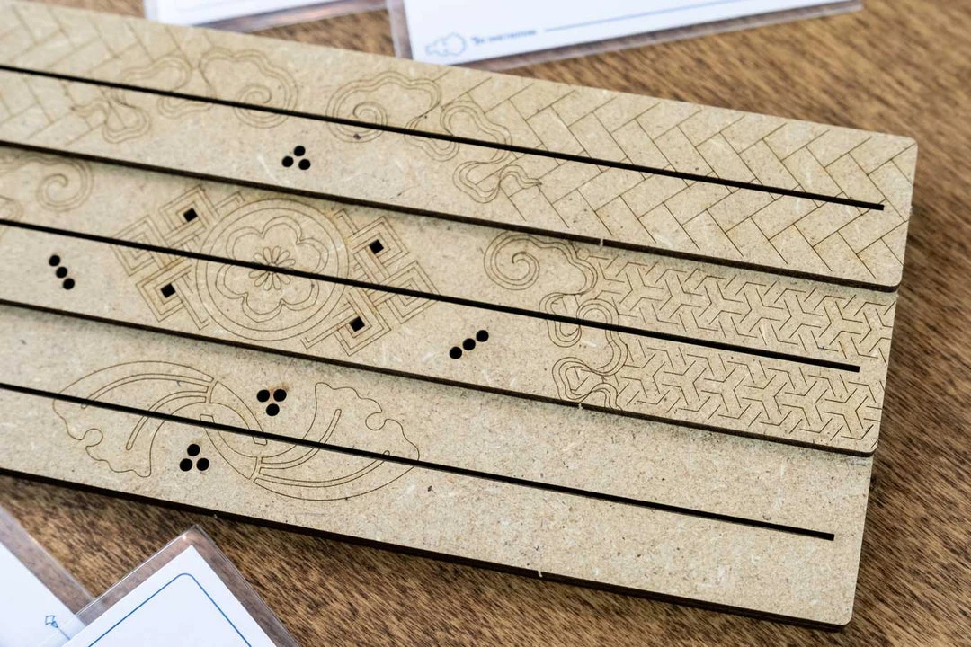 The Dicetroyers - Pick And Play Card Holder: Cherry Version – Triple Row (Italy Import) 6 The Dicetroyers - Pick And Play Card Holder: Cherry Version – Triple Row (Italy Import)