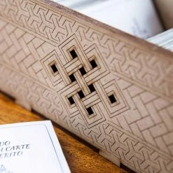 The Dicetroyers - Deck Holder: Cherry Version (250 Standard Size Sleeved Cards) (Italy Import) Import Games