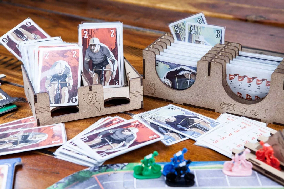 The Dicetroyers - Flamme Rouge (Base Game Or With Peloton Expansion) (Italy Import) 12 The Dicetroyers - Flamme Rouge (Base Game Or With Peloton Expansion) (Italy Import)