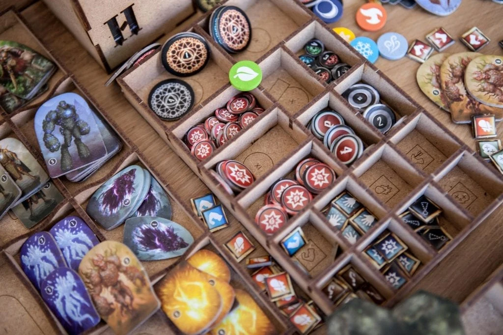 Import Games The Dicetroyers - Gloomhaven (Italy Import) 10 Import Games The Dicetroyers - Gloomhaven (Italy Import)