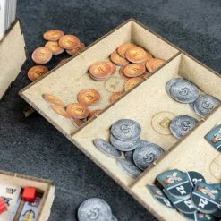 The Dicetroyers - Great Western Trail (Base Game Or With Rails To The North Expansion) (Italy Import)