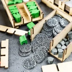 Import Games The Dicetroyers - Viscounts Of The West Kingdom (Base Game Or With The West Kingdom Tomesaga Expansion) (Italy Import)