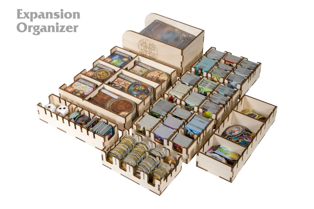 The Broken Token Broken Token - Small Realm Golden Bundle 4 The Broken Token Broken Token - Small Realm Golden Bundle